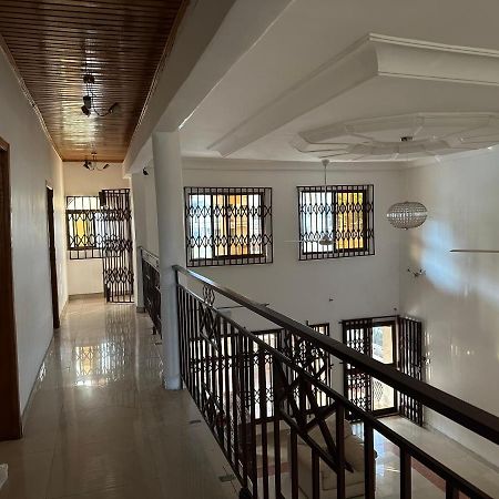 D Barfi Guesthouse, Excellent Location Kumasi Exterior foto