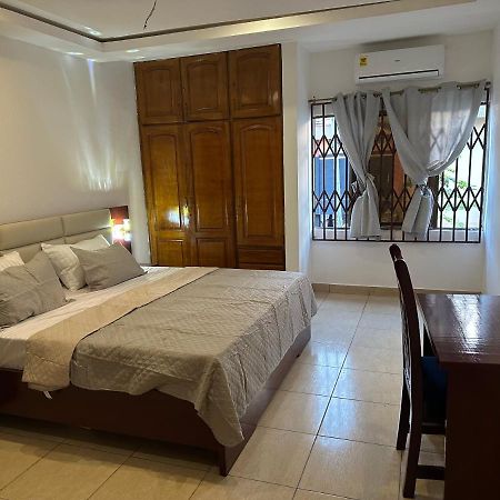 D Barfi Guesthouse, Excellent Location Kumasi Exterior foto